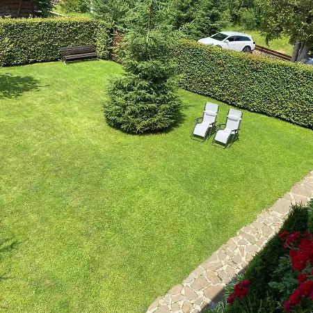 Guest house Zorianyy Mykulychyn