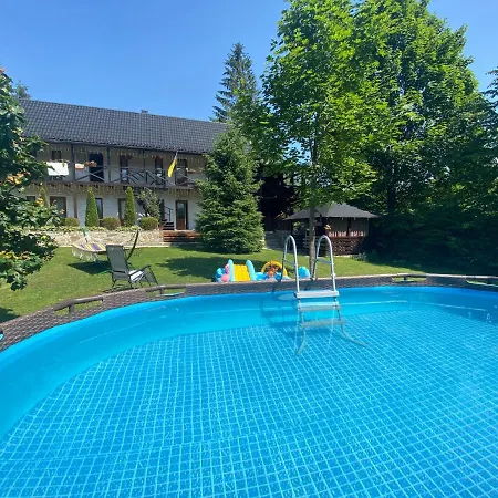 Guest house Zorianyy Mykulychyn
