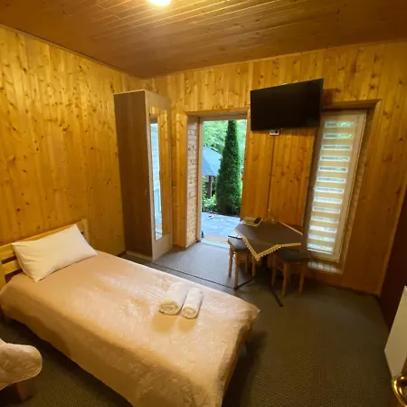 Guest house Zorianyy Mykulychyn
