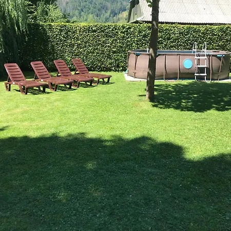 Guest house Zorianyy Mykulychyn